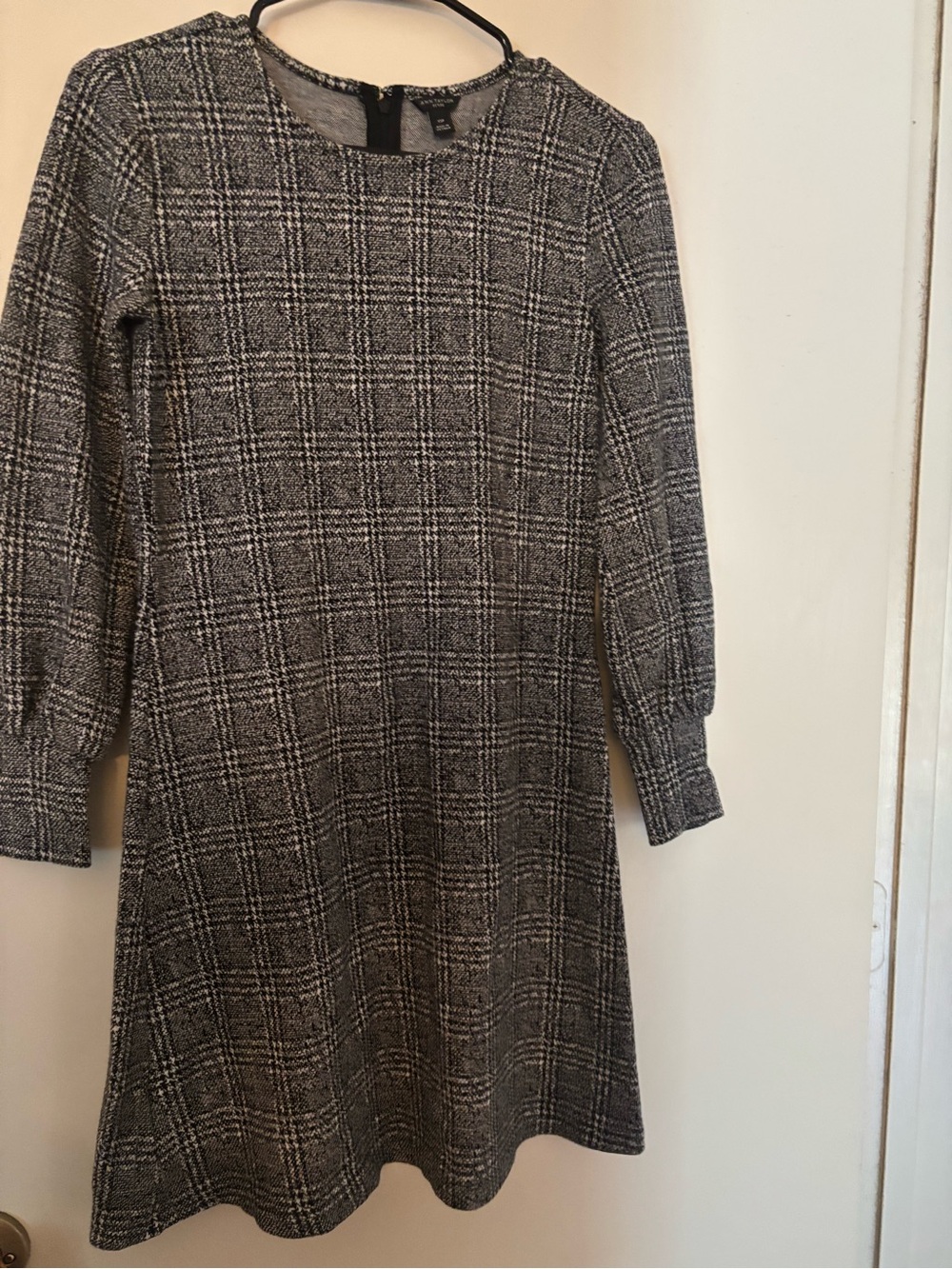 Ann Taylor Black & White Plaid Long-Sleeve A-Line Dress